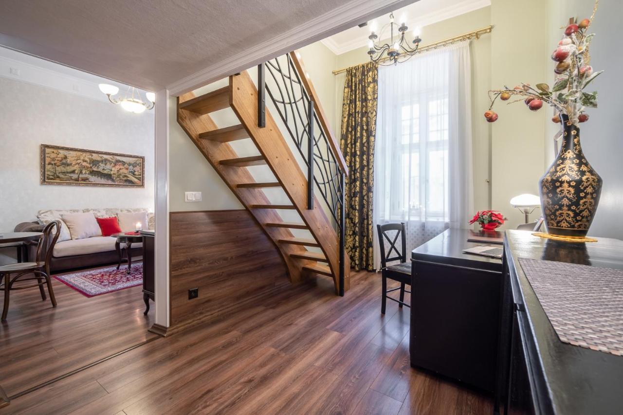 Classic Apartments In Old Town Ταλίν Εξωτερικό φωτογραφία